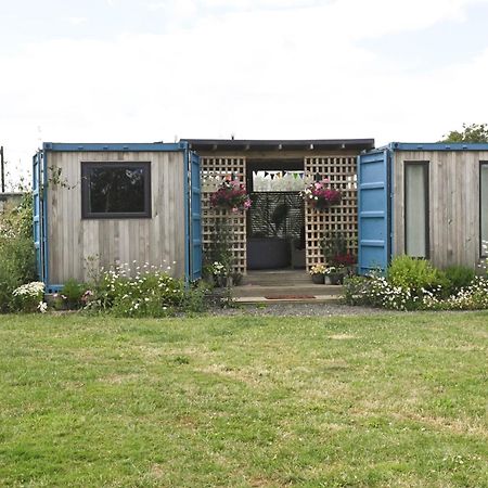 Delphinum Cabin Badsey Bagian luar foto