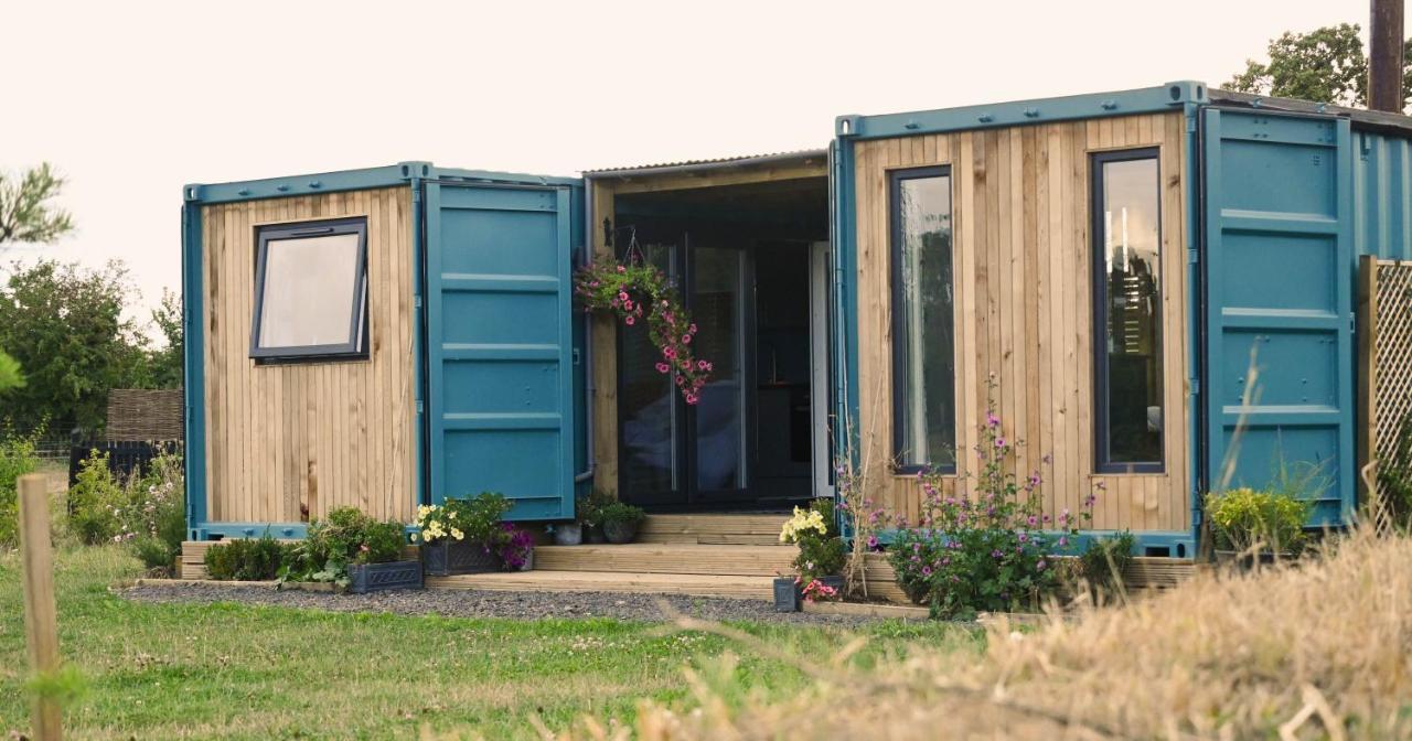 Delphinum Cabin Badsey Bagian luar foto