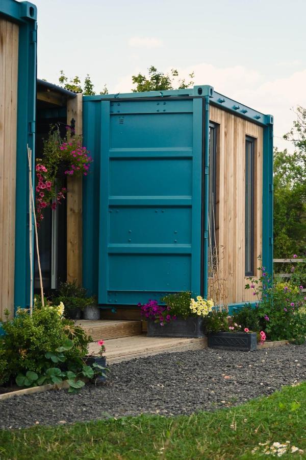 Delphinum Cabin Badsey Bagian luar foto